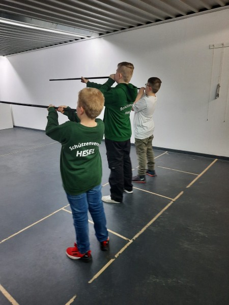 25.07.2025 Blasrohrschießen im Schützenhaus Hesel