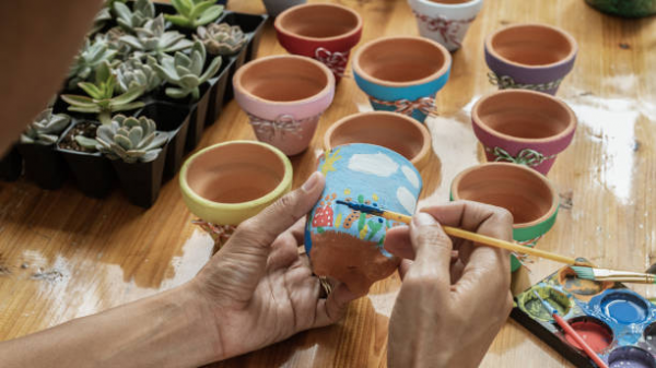 16.07.2025 Blumentöpfe bemalen & bepflanzen – dein kleines Gartenprojekt